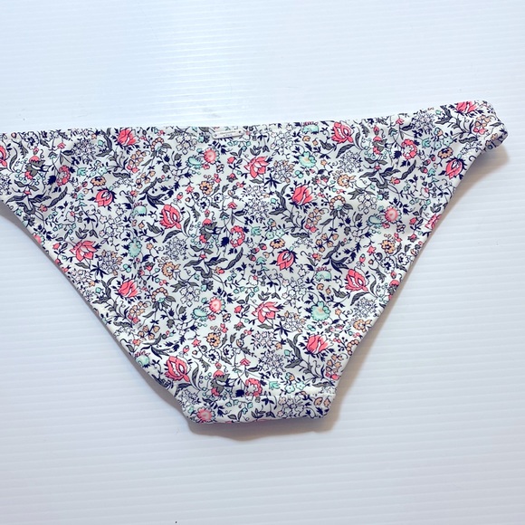 Abercrombie Classic Coverage Bikini Bain X-Small NWT - Picture 5 of 8